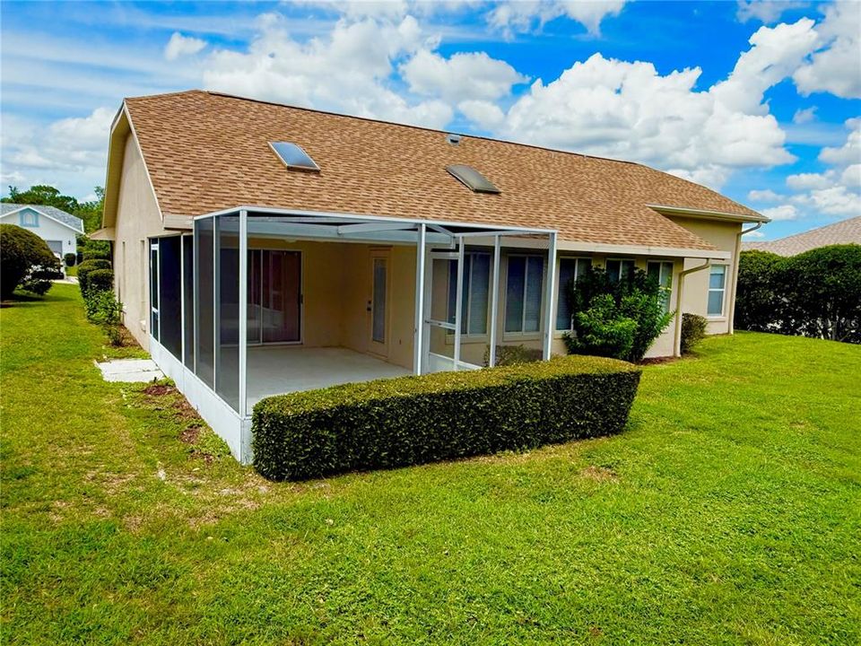 Activo con contrato: $240,000 (3 camas, 2 baños, 1755 Pies cuadrados)