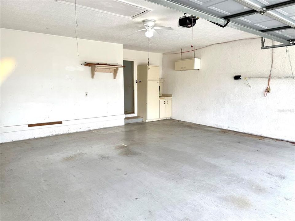 Activo con contrato: $240,000 (3 camas, 2 baños, 1755 Pies cuadrados)