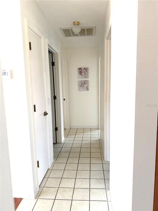 Activo con contrato: $240,000 (3 camas, 2 baños, 1755 Pies cuadrados)