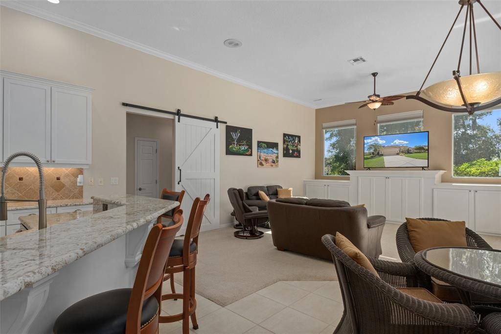 Active With Contract: $560,000 (3 beds, 2 baths, 2914 Square Feet)