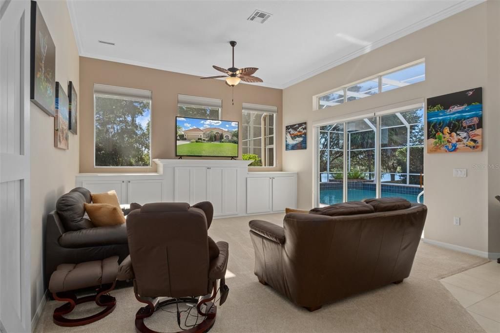 Active With Contract: $560,000 (3 beds, 2 baths, 2914 Square Feet)