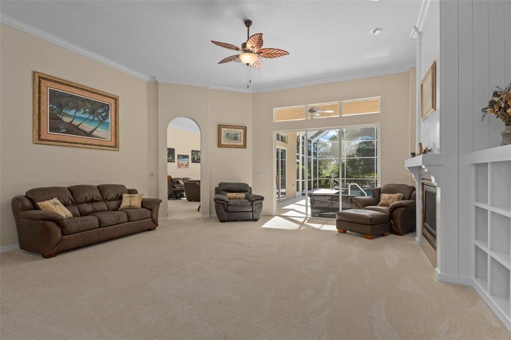 Active With Contract: $560,000 (3 beds, 2 baths, 2914 Square Feet)