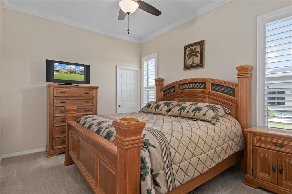 Active With Contract: $560,000 (3 beds, 2 baths, 2914 Square Feet)