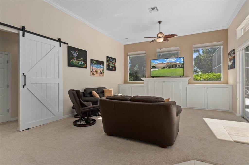 Active With Contract: $560,000 (3 beds, 2 baths, 2914 Square Feet)