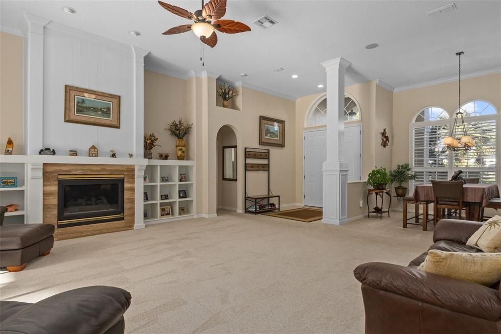 Active With Contract: $560,000 (3 beds, 2 baths, 2914 Square Feet)