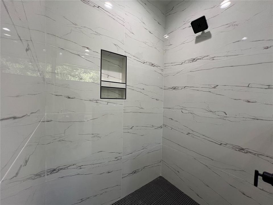 Под контрактом: $579,000 (4 спален, 2 ванн, 2013 Квадратных фут)