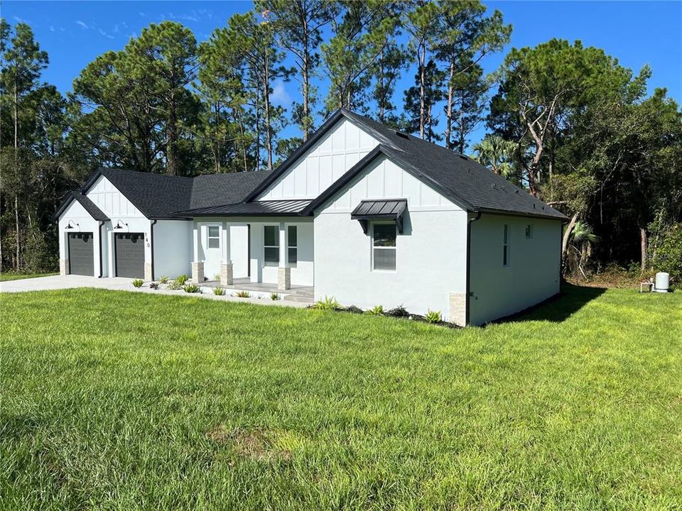 Под контрактом: $579,000 (4 спален, 2 ванн, 2013 Квадратных фут)