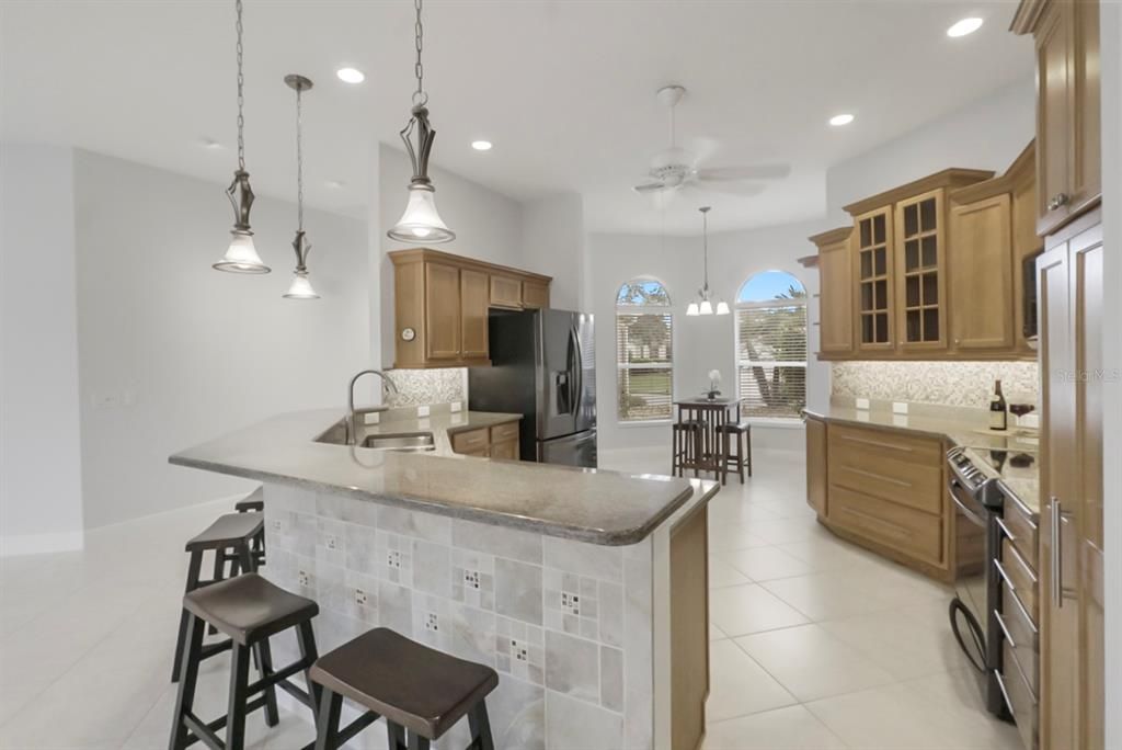 Active With Contract: $849,900 (3 beds, 2 baths, 1926 Square Feet)
