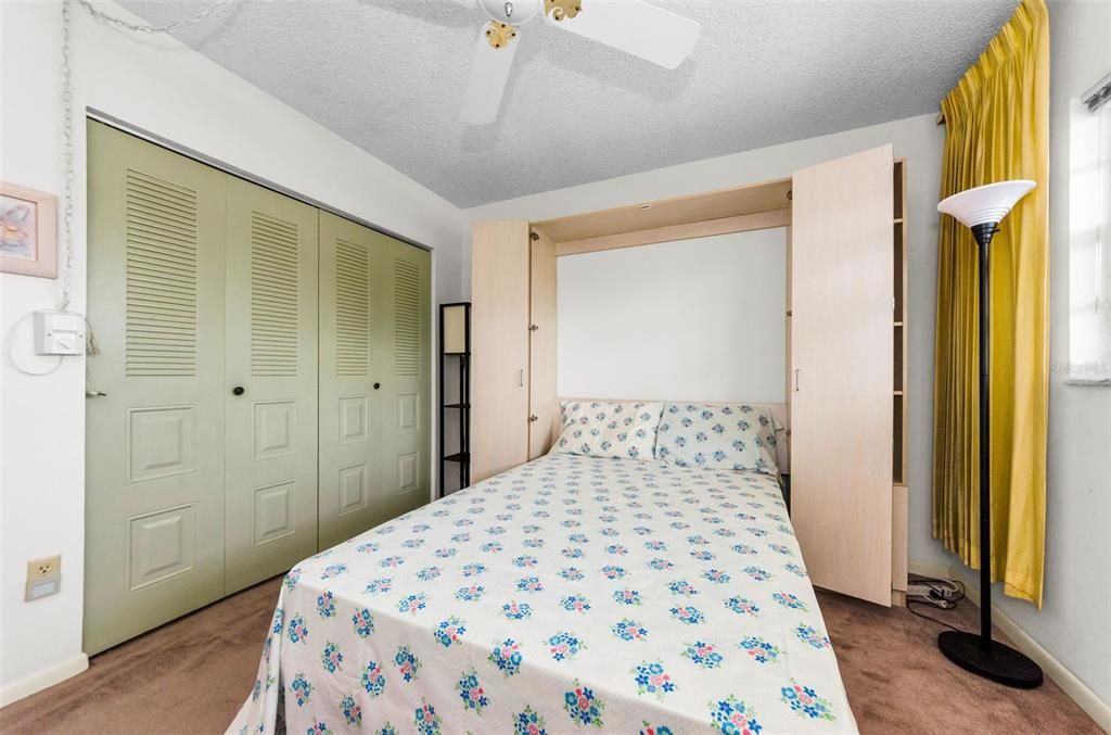 На продажу: $124,998 (2 спален, 1 ванн, 993 Квадратных фут)