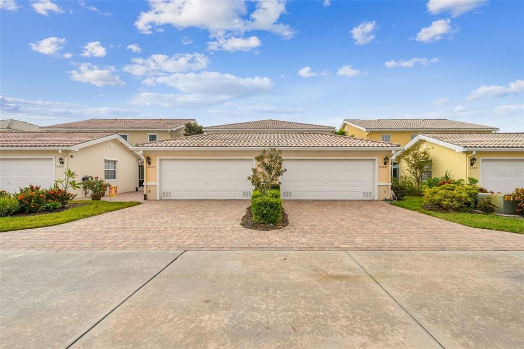 En Venta: $449,000 (3 camas, 3 baños, 1846 Pies cuadrados)