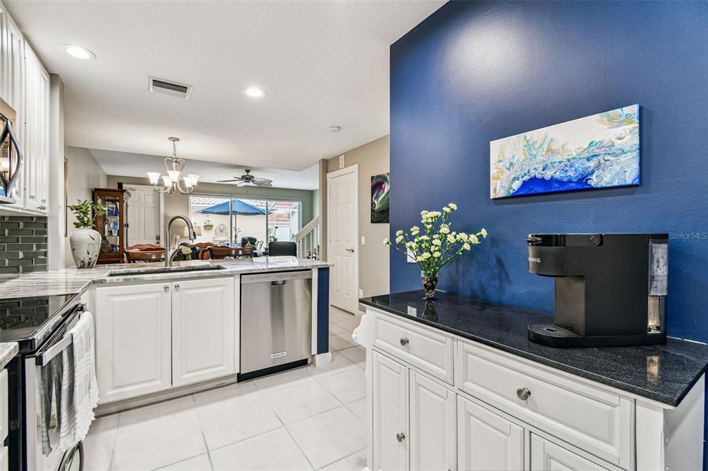 En Venta: $449,000 (3 camas, 3 baños, 1846 Pies cuadrados)