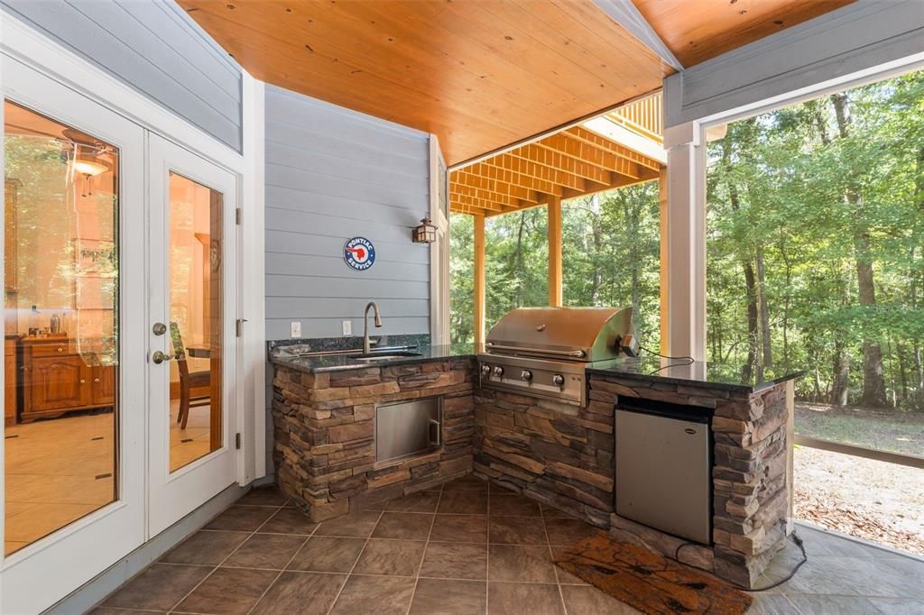 待售: $699,900 (3 贝兹, 3 浴室, 2337 平方英尺)