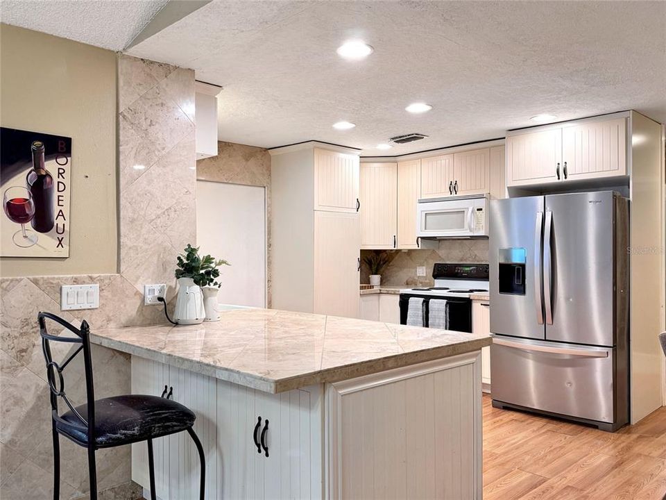 出租: $2,395 (3 贝兹, 2 浴室, 2457 平方英尺)