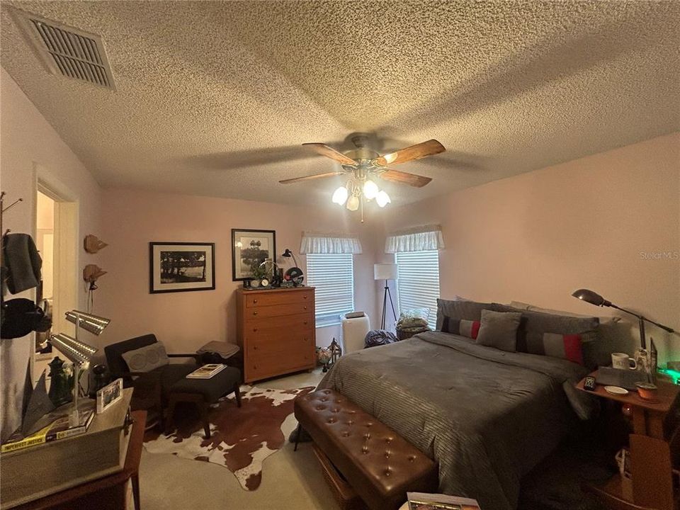 Activo con contrato: $195,000 (2 camas, 2 baños, 1328 Pies cuadrados)