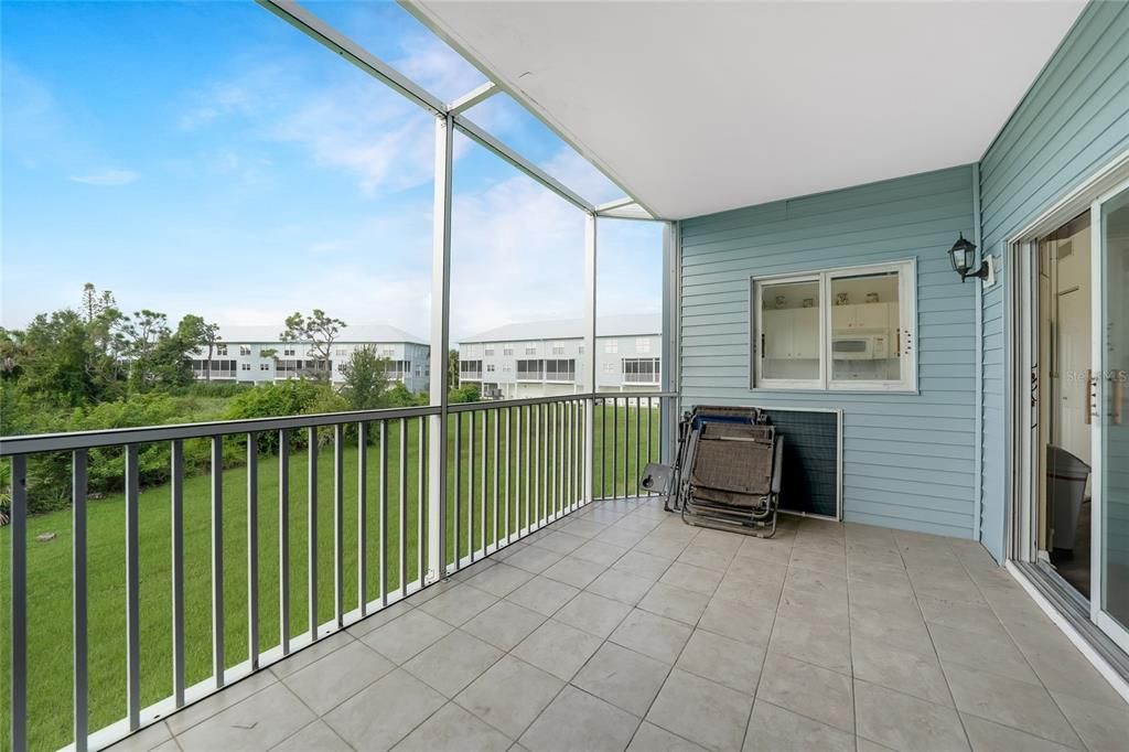 待售: $255,500 (3 贝兹, 2 浴室, 2004 平方英尺)