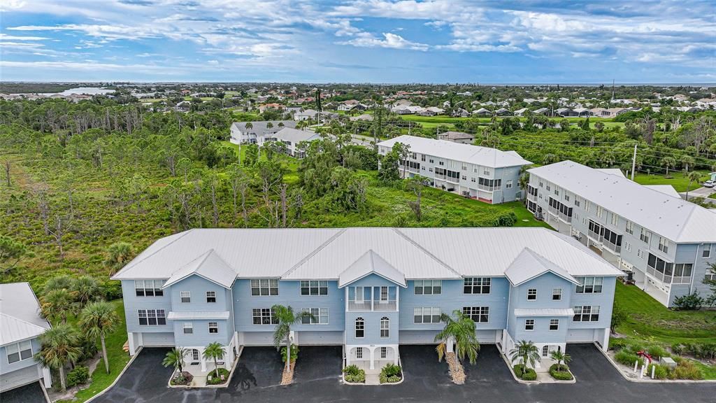 待售: $255,500 (3 贝兹, 2 浴室, 2004 平方英尺)