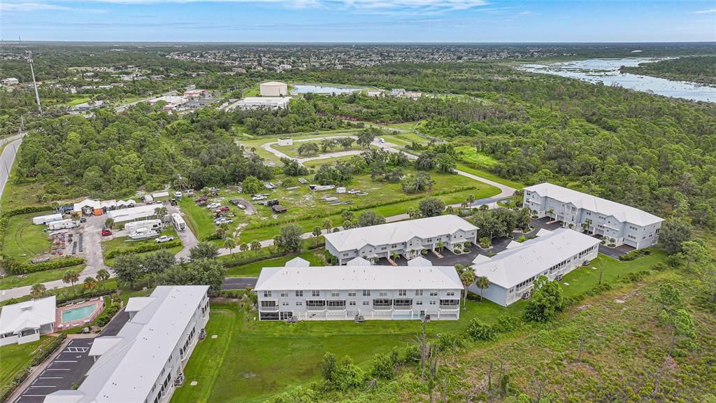 待售: $255,500 (3 贝兹, 2 浴室, 2004 平方英尺)