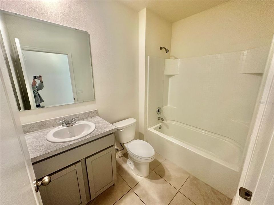 For Rent: $2,195 (3 beds, 2 baths, 1614 Square Feet)