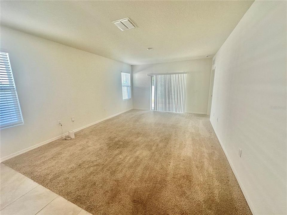 For Rent: $2,195 (3 beds, 2 baths, 1614 Square Feet)