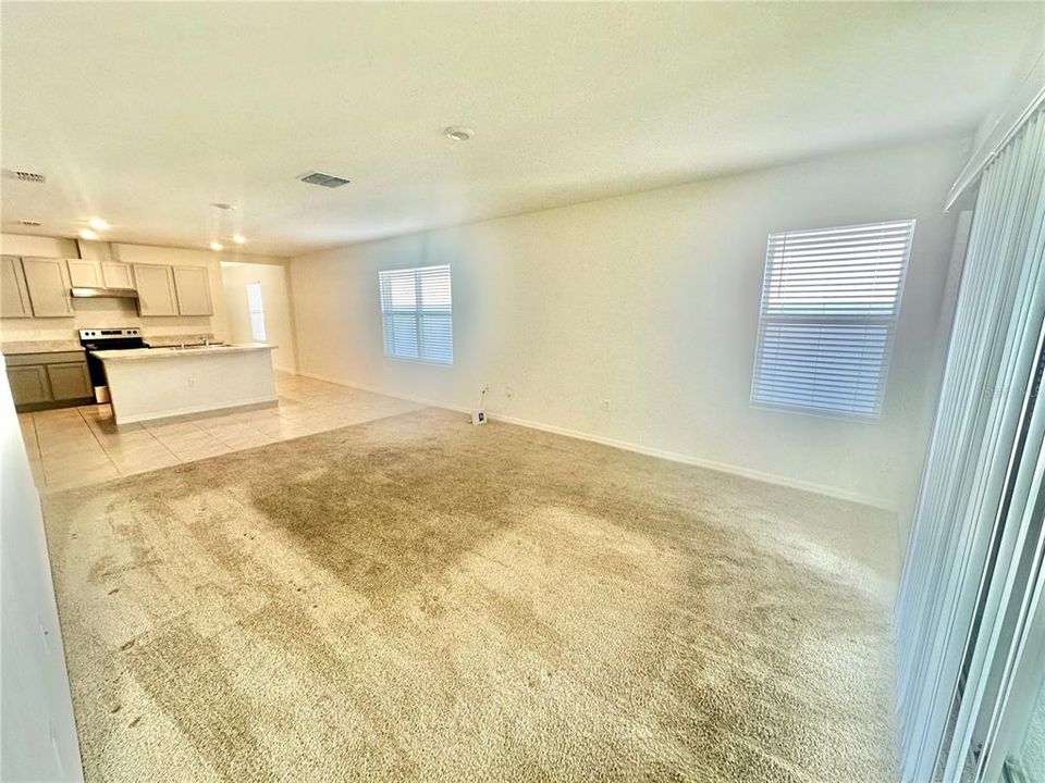 For Rent: $2,195 (3 beds, 2 baths, 1614 Square Feet)