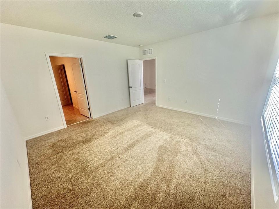 For Rent: $2,195 (3 beds, 2 baths, 1614 Square Feet)