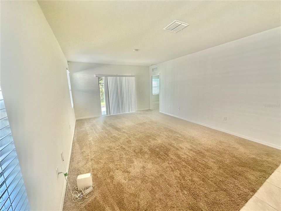 For Rent: $2,195 (3 beds, 2 baths, 1614 Square Feet)