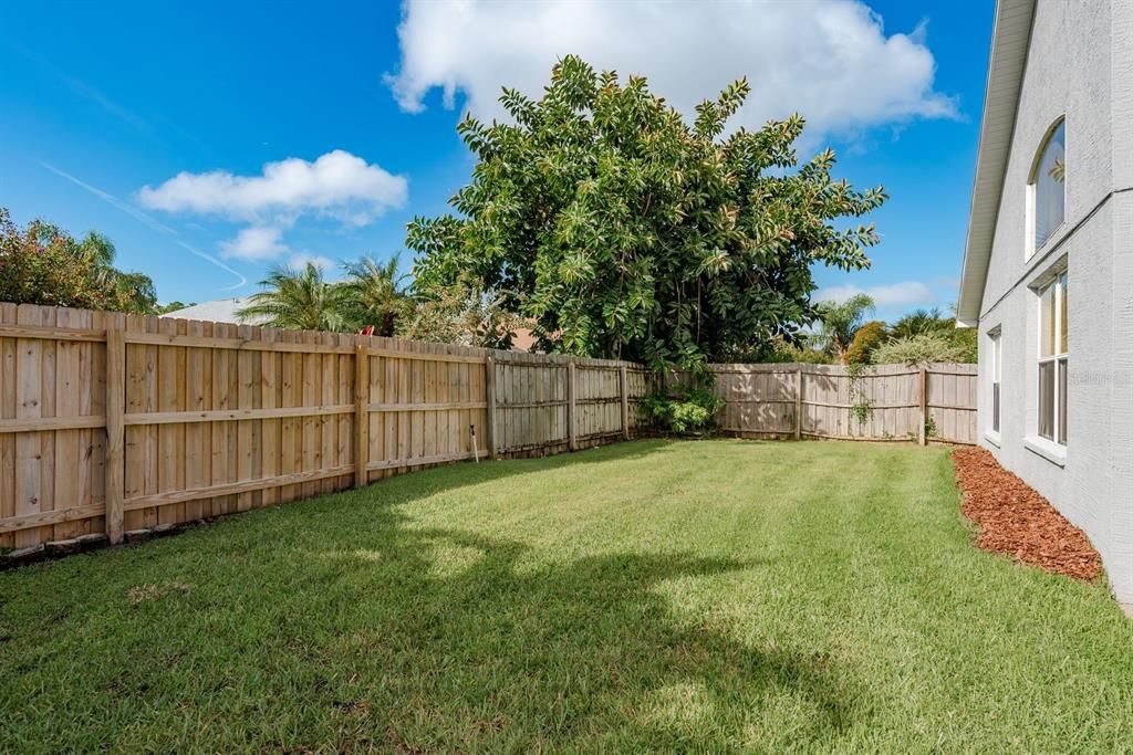 Active With Contract: $504,000 (3 beds, 2 baths, 1758 Square Feet)