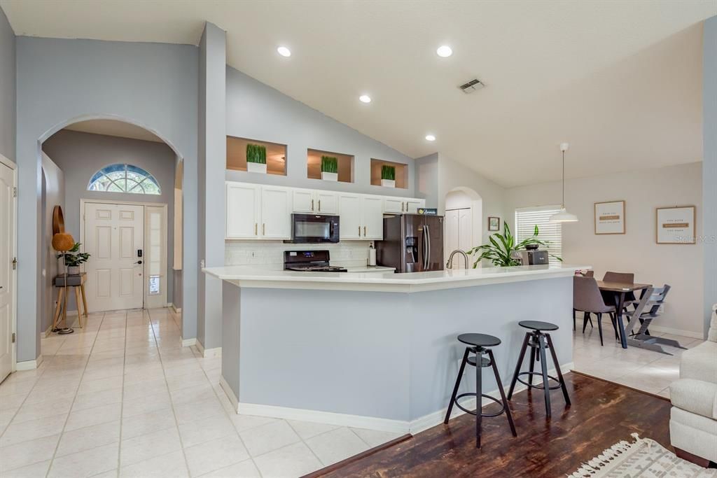 Active With Contract: $504,000 (3 beds, 2 baths, 1758 Square Feet)