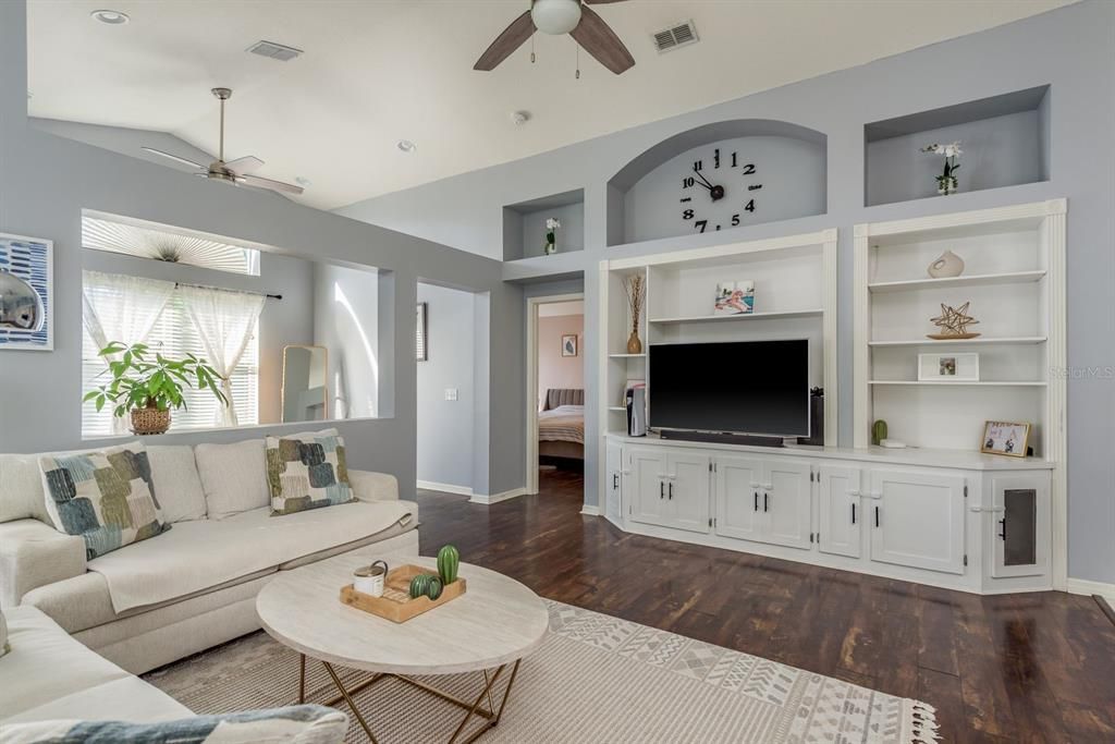 Active With Contract: $504,000 (3 beds, 2 baths, 1758 Square Feet)