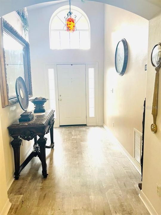 En Renta: $4,000 (4 camas, 2 baños, 2006 Pies cuadrados)