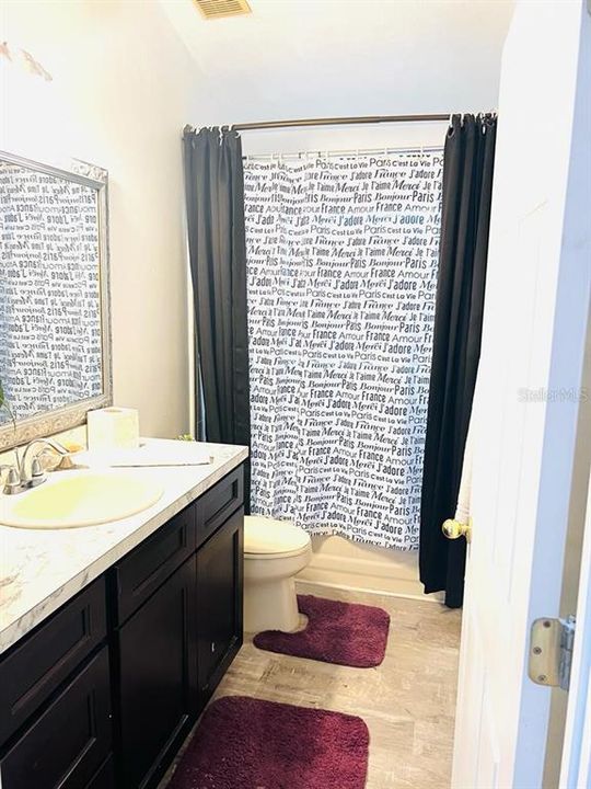 En Renta: $4,000 (4 camas, 2 baños, 2006 Pies cuadrados)