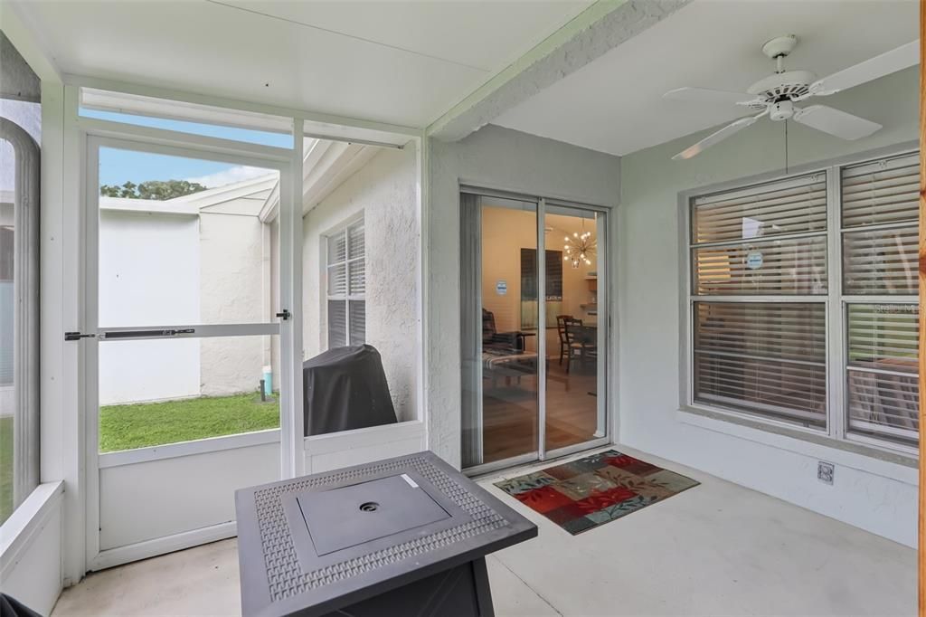 Active With Contract: $237,500 (1 beds, 1 baths, 703 Square Feet)