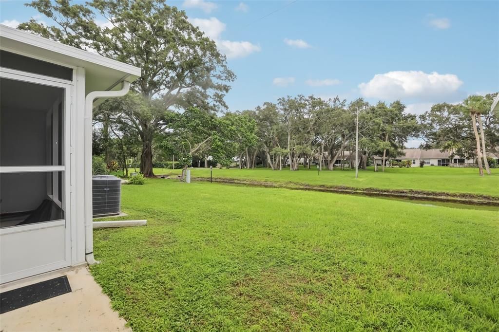 Active With Contract: $237,500 (1 beds, 1 baths, 703 Square Feet)