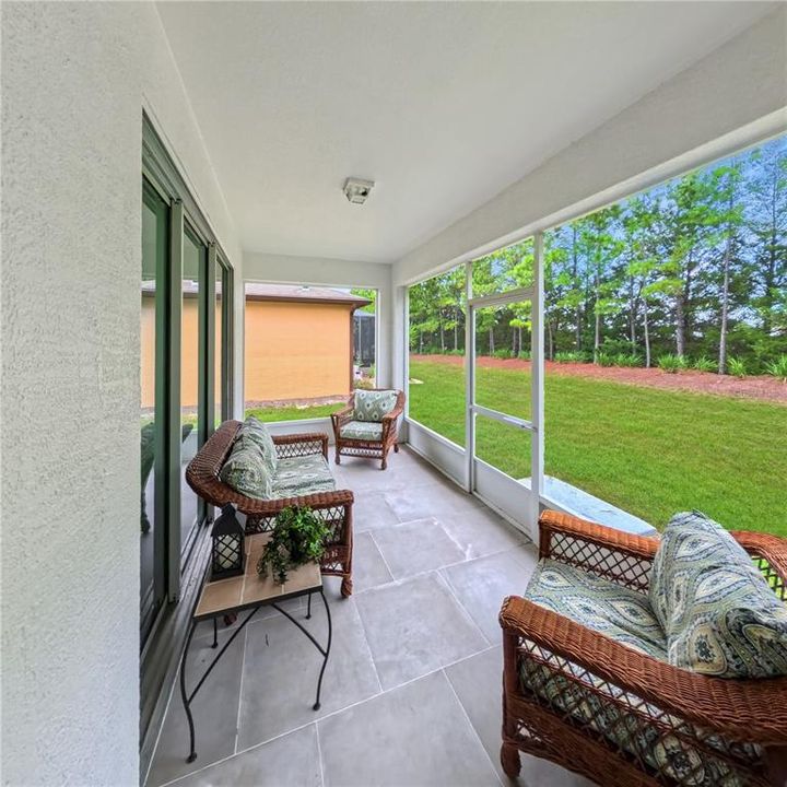 For Rent: $2,500 (2 beds, 2 baths, 1445 Square Feet)