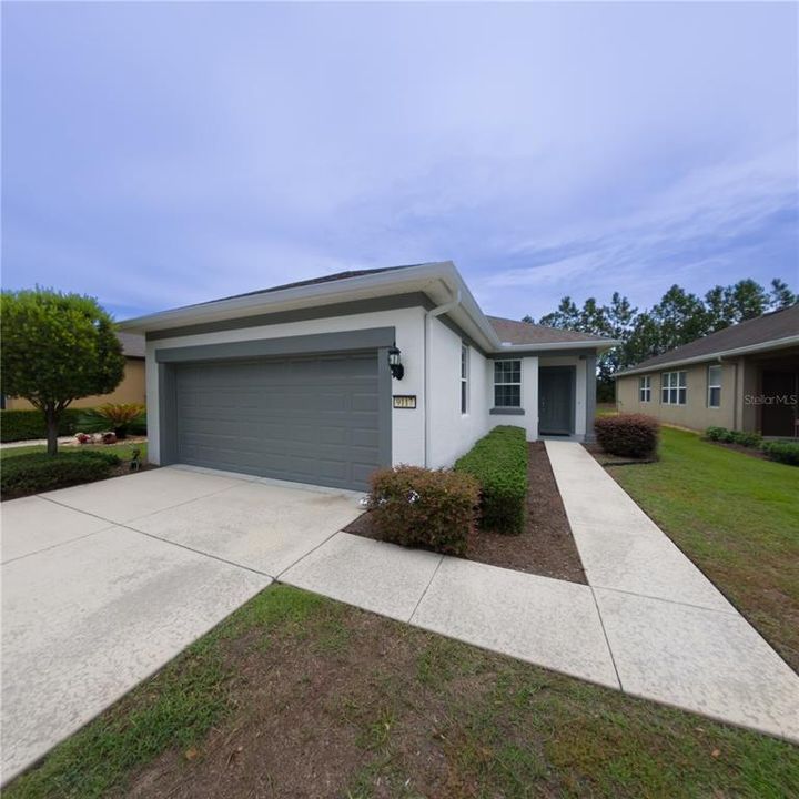 For Rent: $2,500 (2 beds, 2 baths, 1445 Square Feet)