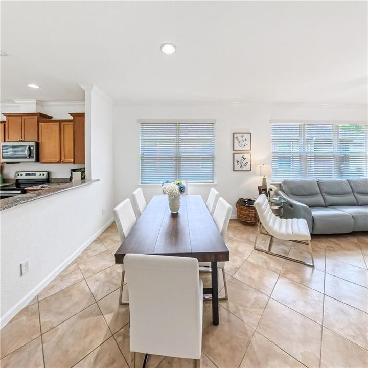 For Rent: $2,500 (2 beds, 2 baths, 1445 Square Feet)