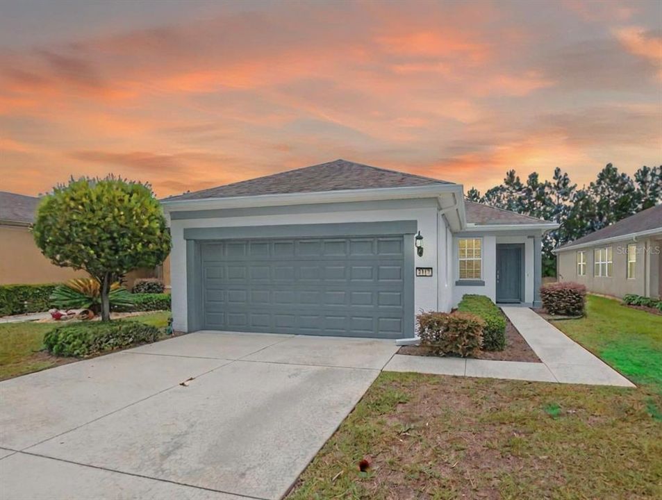 For Rent: $2,500 (2 beds, 2 baths, 1445 Square Feet)