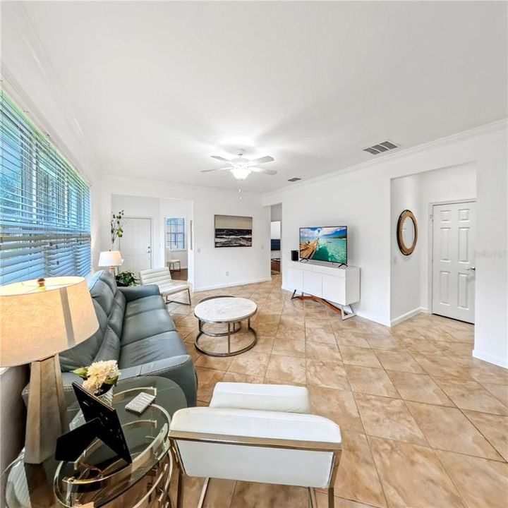 For Rent: $2,500 (2 beds, 2 baths, 1445 Square Feet)