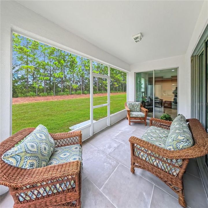 For Rent: $2,500 (2 beds, 2 baths, 1445 Square Feet)