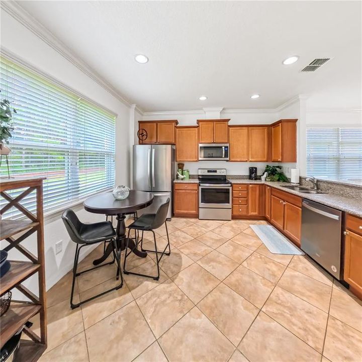 For Rent: $2,500 (2 beds, 2 baths, 1445 Square Feet)