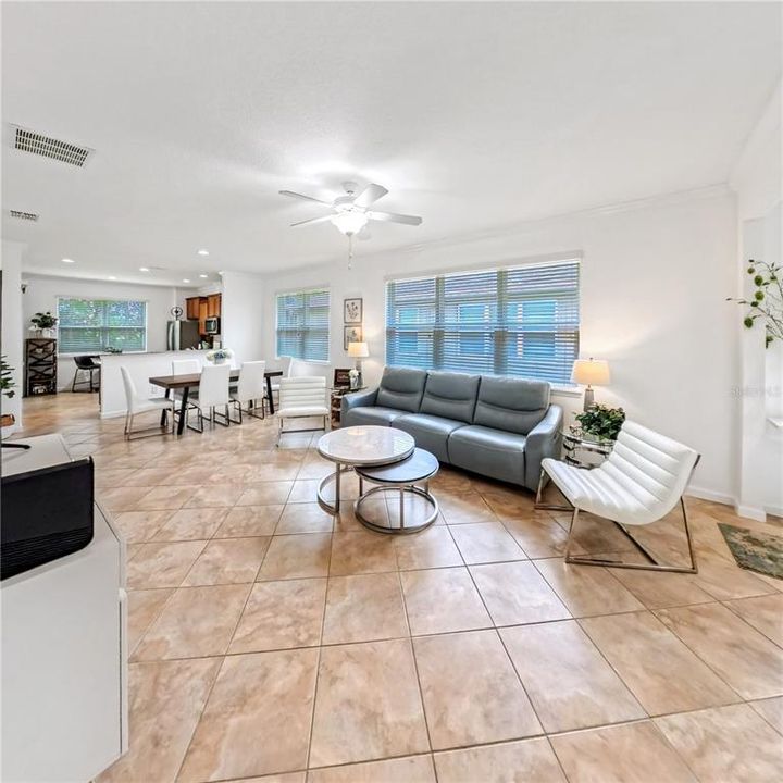 For Rent: $2,500 (2 beds, 2 baths, 1445 Square Feet)