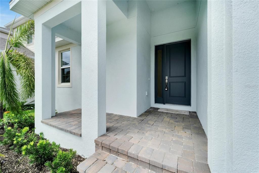 Activo con contrato: $3,200 (3 camas, 2 baños, 1964 Pies cuadrados)