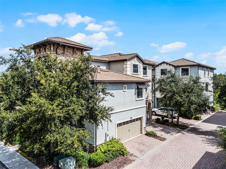 For Sale: $469,000 (4 beds, 4 baths, 2596 Square Feet)