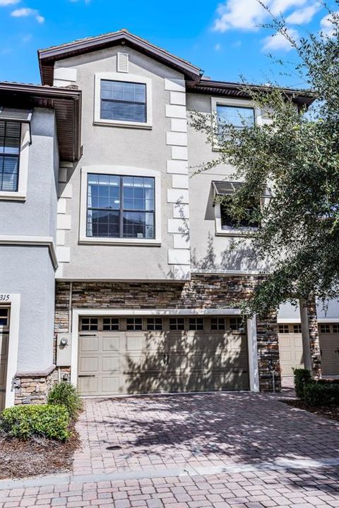 For Sale: $469,000 (4 beds, 4 baths, 2596 Square Feet)