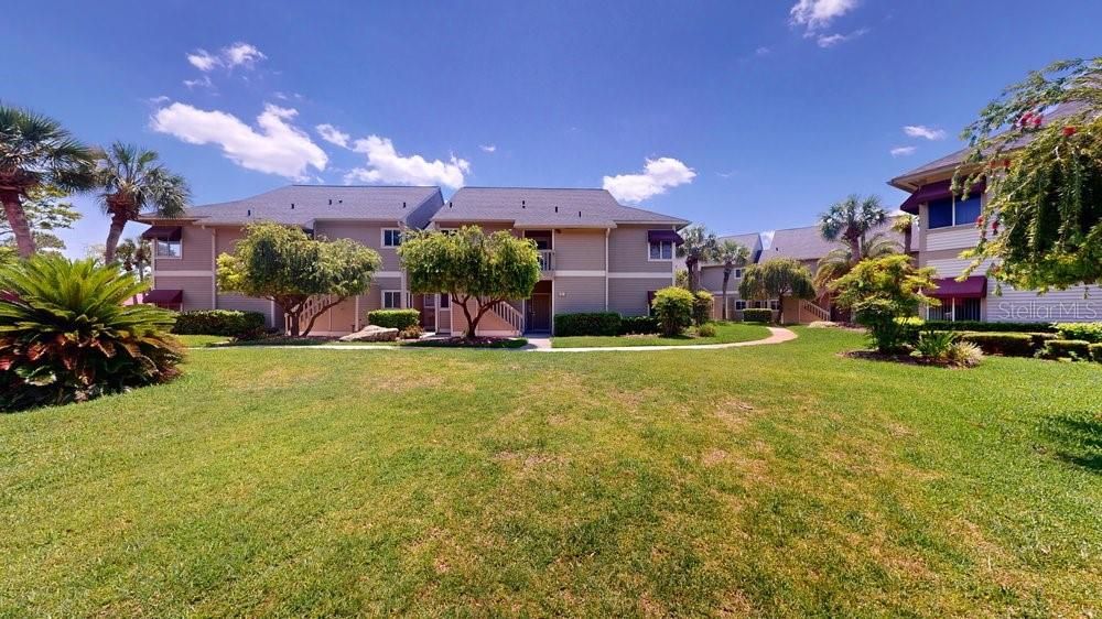 待售: $259,000 (2 贝兹, 2 浴室, 1300 平方英尺)