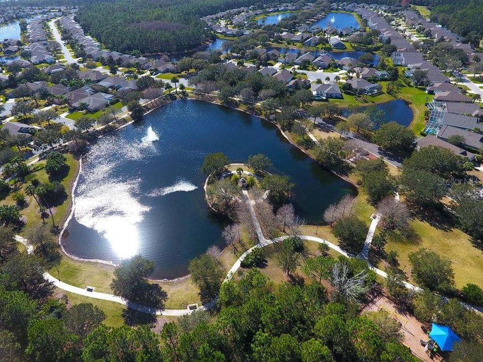 待售: $259,000 (2 贝兹, 2 浴室, 1300 平方英尺)