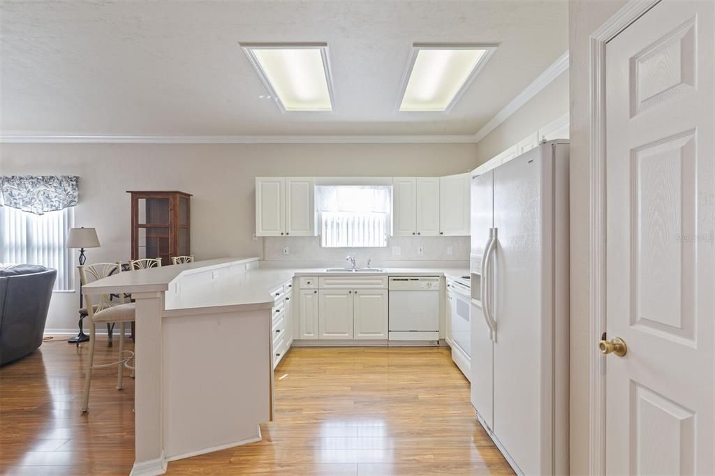 For Sale: $289,900 (3 beds, 2 baths, 1545 Square Feet)