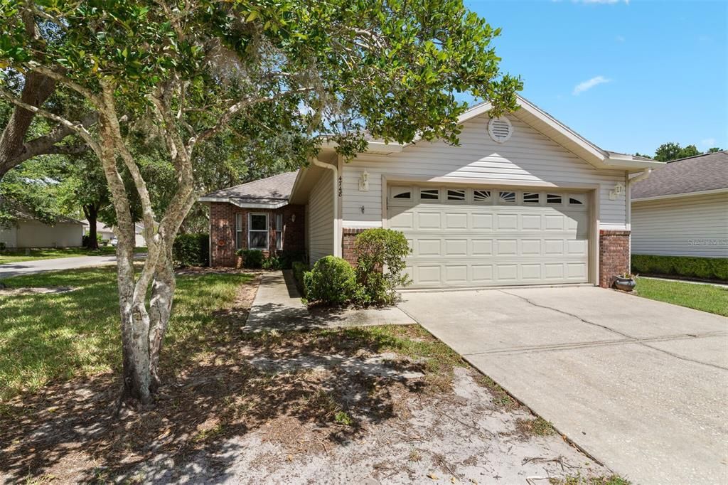 For Sale: $289,900 (3 beds, 2 baths, 1545 Square Feet)