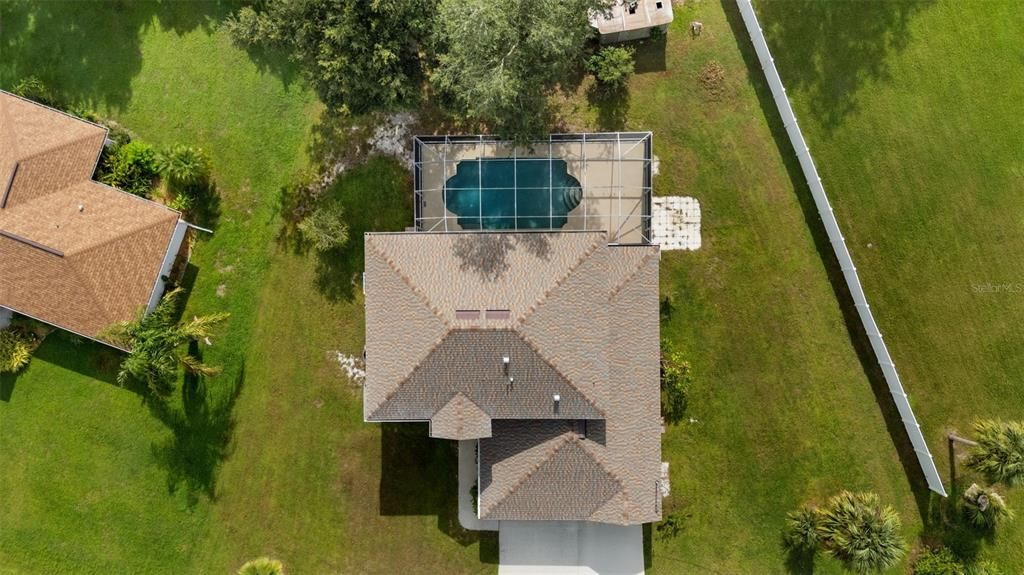 Activo con contrato: $425,000 (4 camas, 2 baños, 2248 Pies cuadrados)