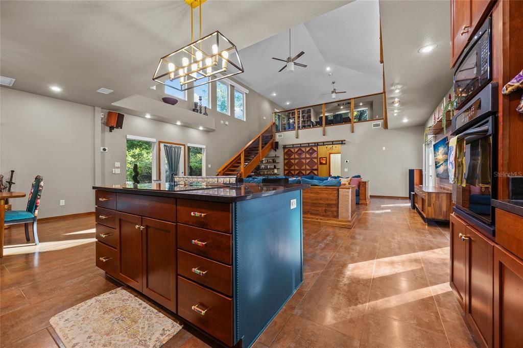 For Sale: $549,900 (3 beds, 2 baths, 2410 Square Feet)